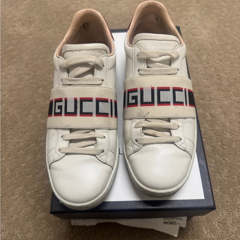 Women’s Gucci Shoes Size 37.5